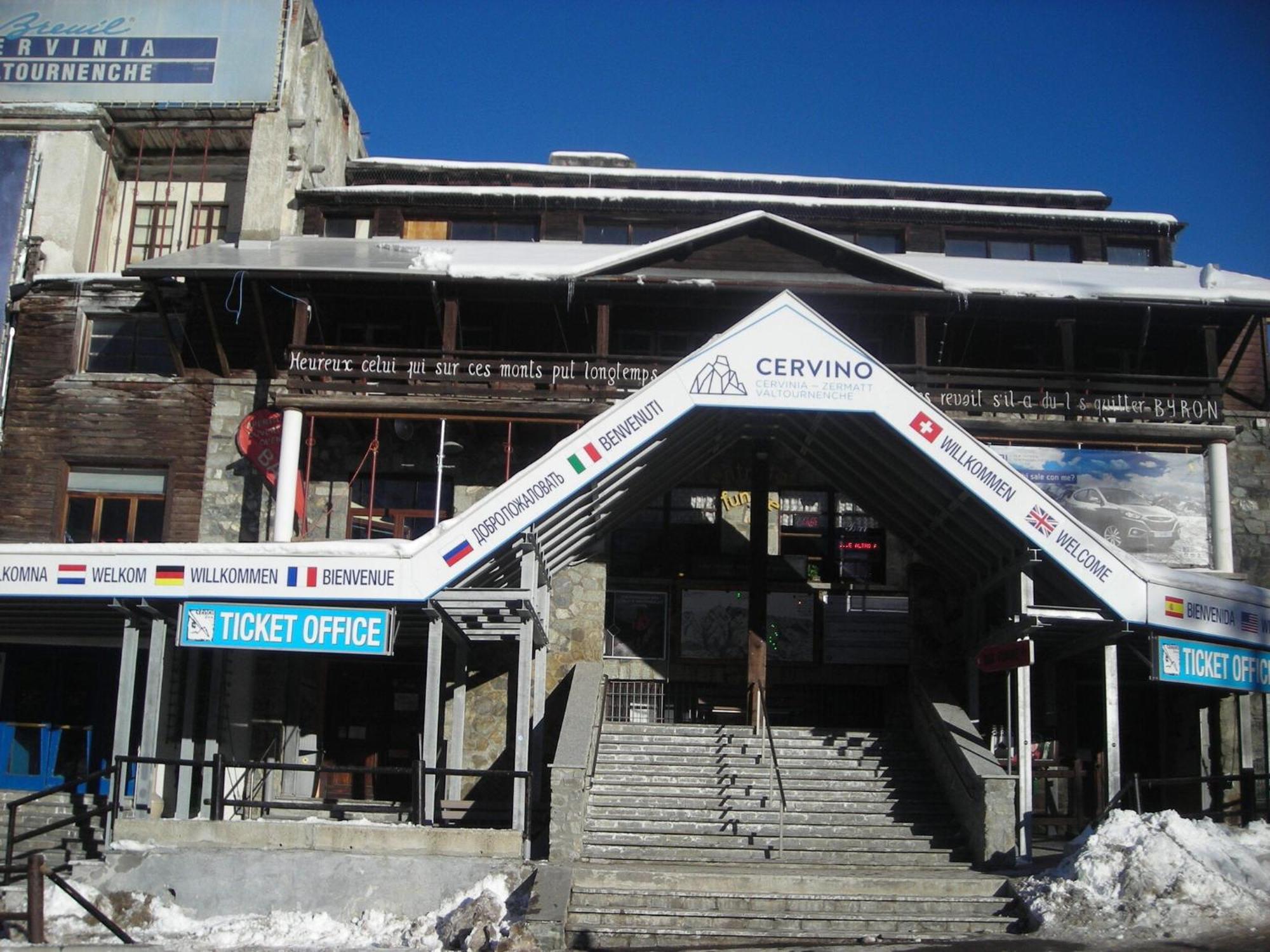 Contemporary Apartment In Breuil Cervinia Near Ski Area Exterior foto