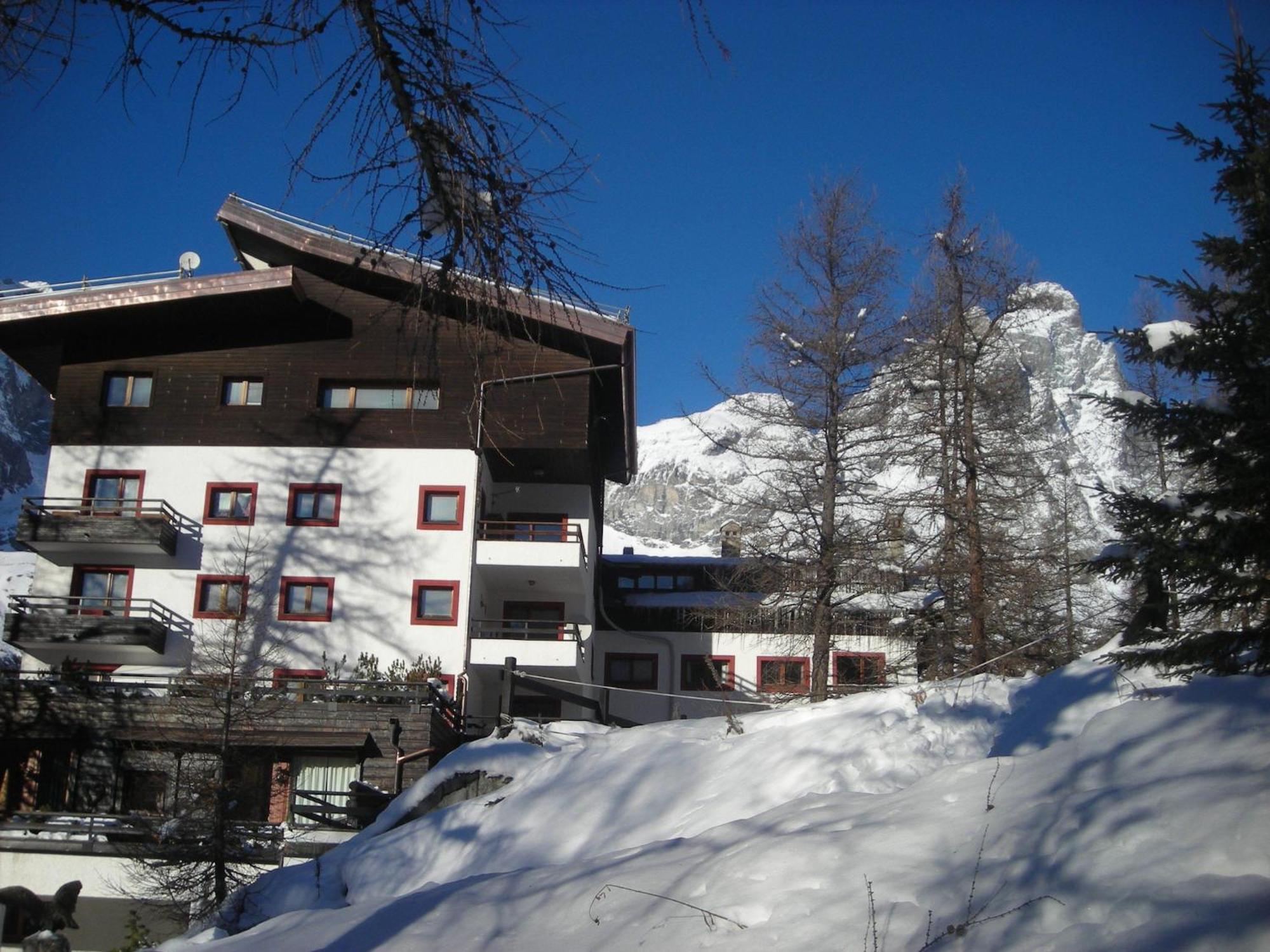 Contemporary Apartment In Breuil Cervinia Near Ski Area Exterior foto